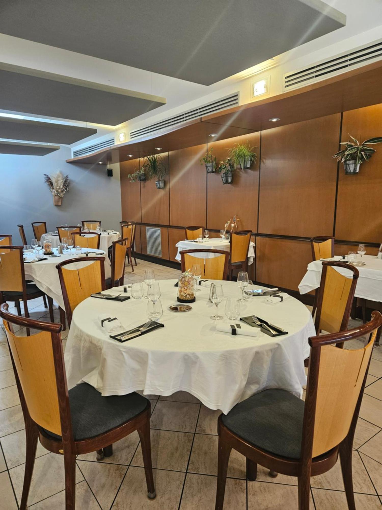 La Route D'Argent Hotel Bozouls ภายนอก รูปภาพ